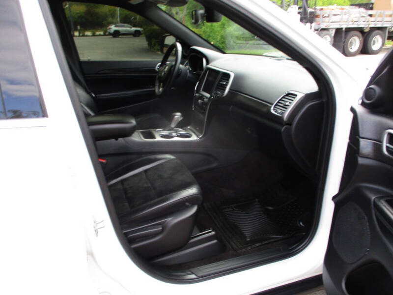 2018 Jeep Grand Cherokee Laredo E