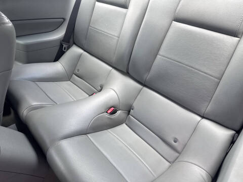 2006 Ford Mustang V6 Standard