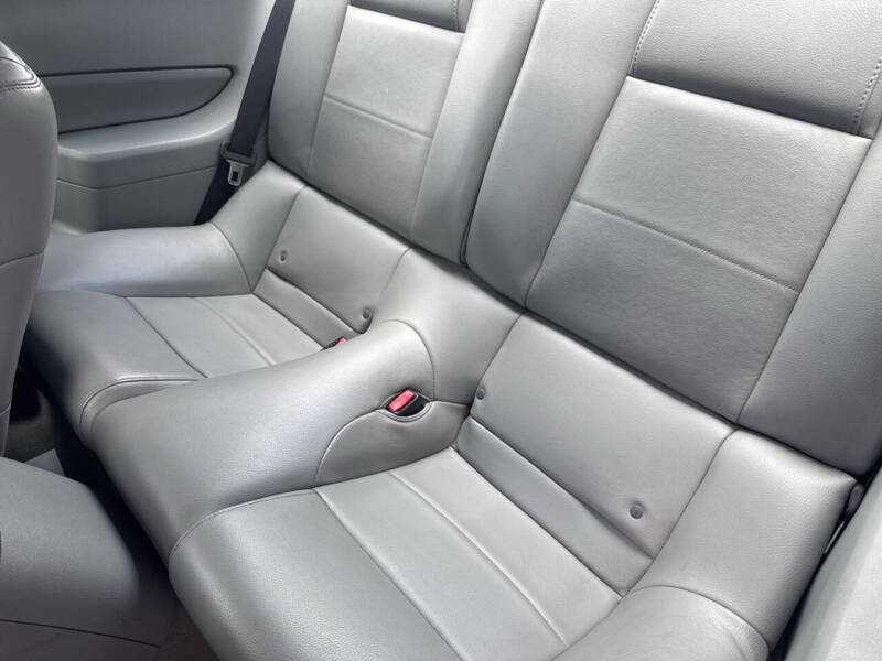 2006 Ford Mustang V6 Standard