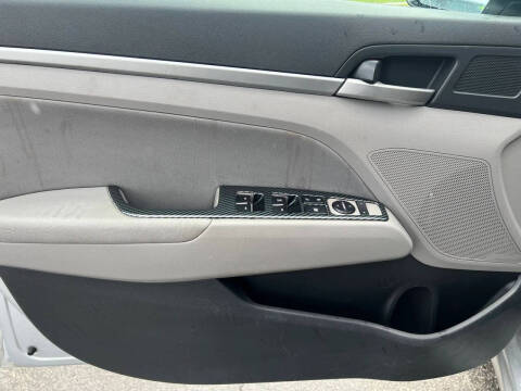 2019 Hyundai Elantra