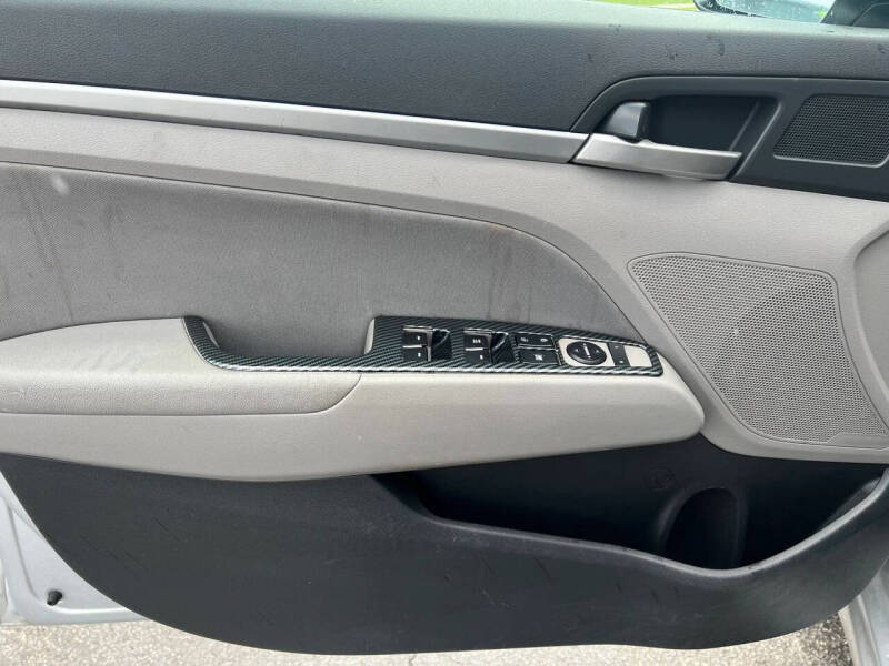 2019 Hyundai Elantra