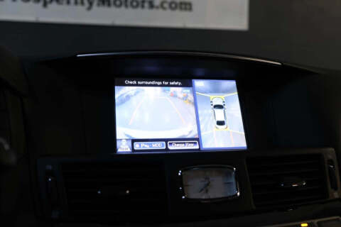 2015 Infiniti Q70 3.7