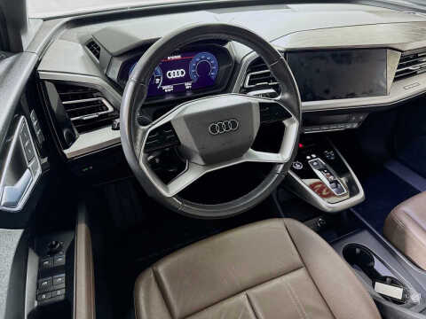 2022 Audi Q4 e-tron quattro Premium 50