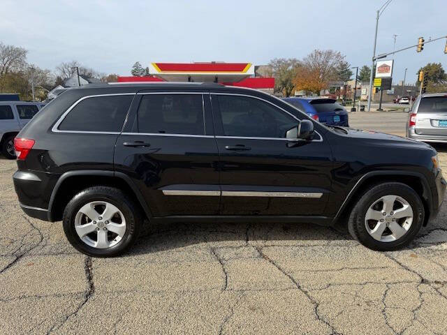 2013 Jeep Grand Cherokee Laredo X photo 2