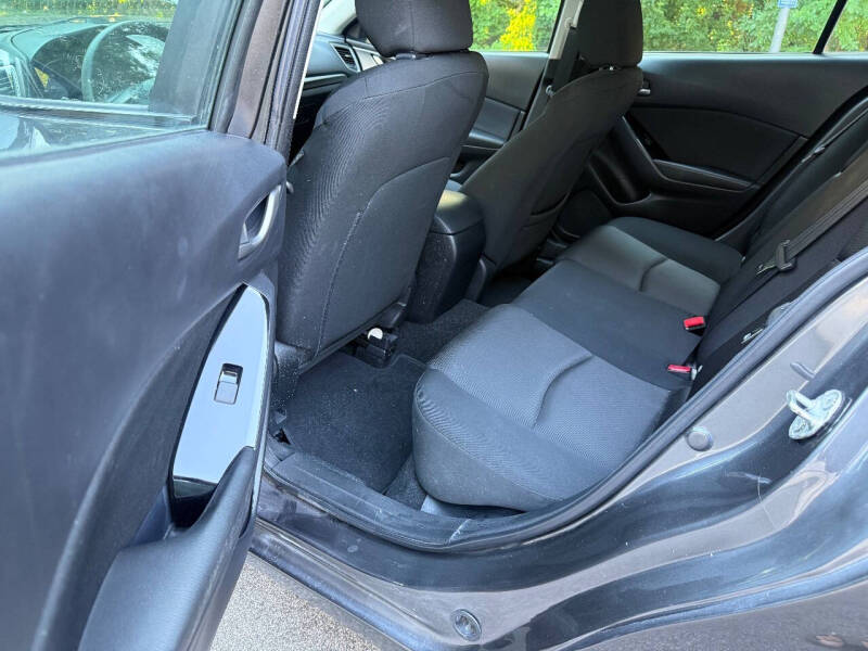 2018 Mazda MAZDA3 Sport