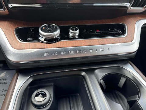 2026 Ford Expedition MAX King Ranch