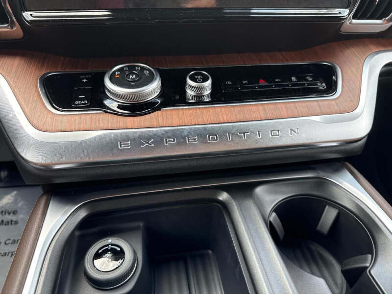 2026 Ford Expedition MAX King Ranch