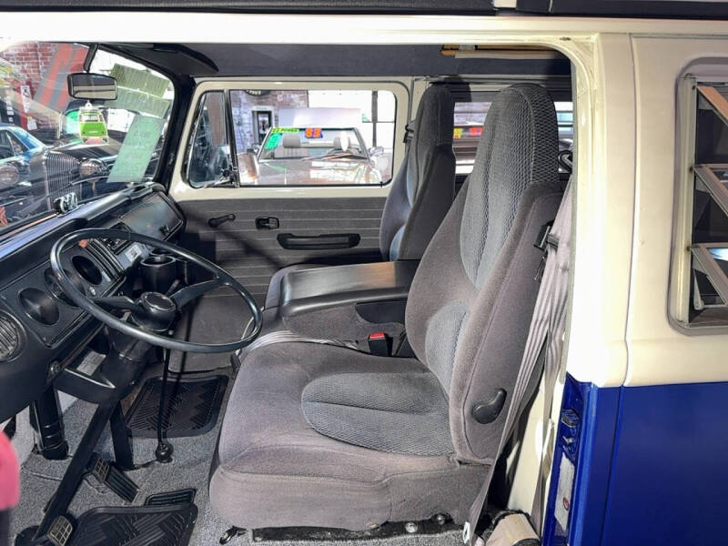 1977 Volkswagen Type 2