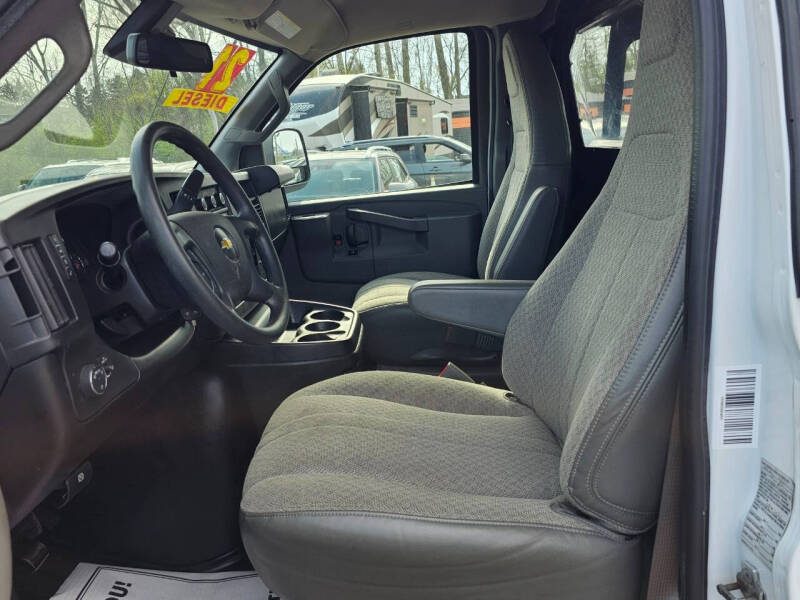2021 Chevrolet Express 2500