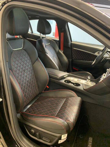 2022 Genesis G70