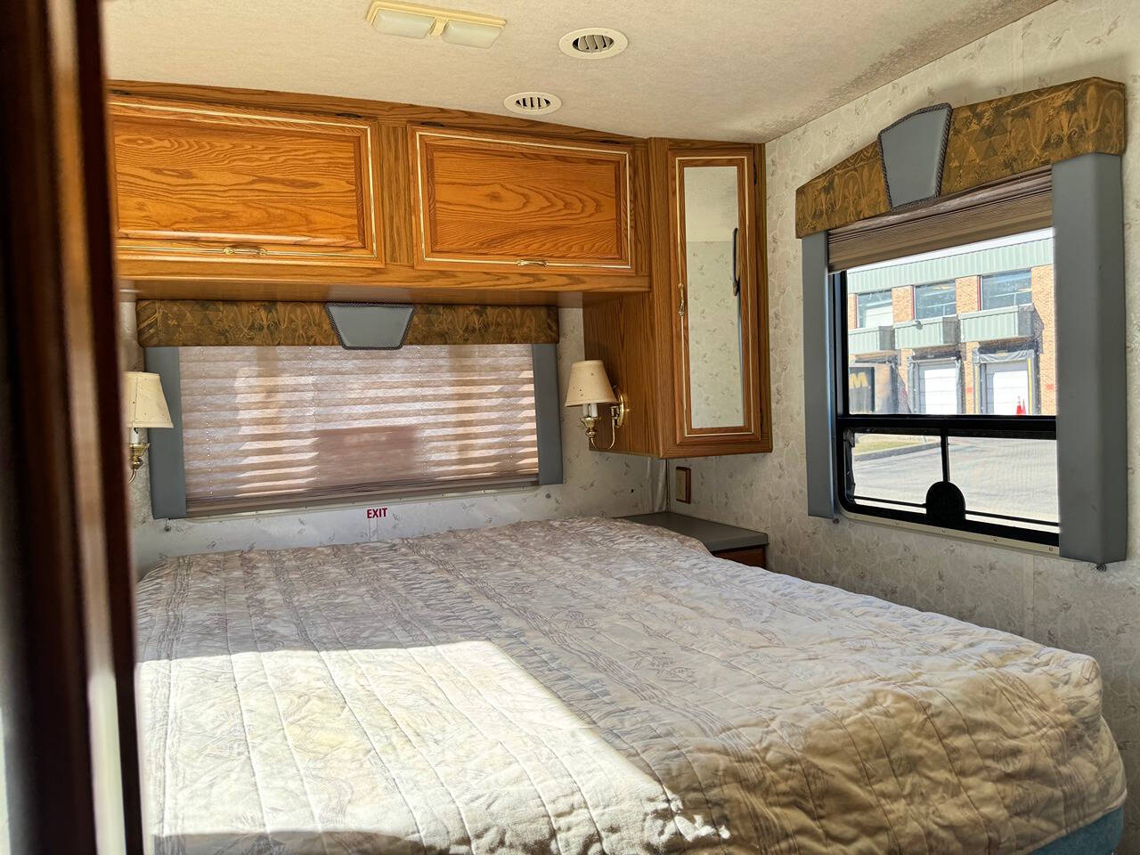 1996 Winnebago Adventurer for sale at Saccucci's Of Schaumburg in Schaumburg, IL