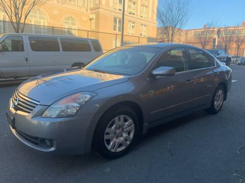 2009 Nissan Altima for sale at Gallery Auto Sales in Bronx NY