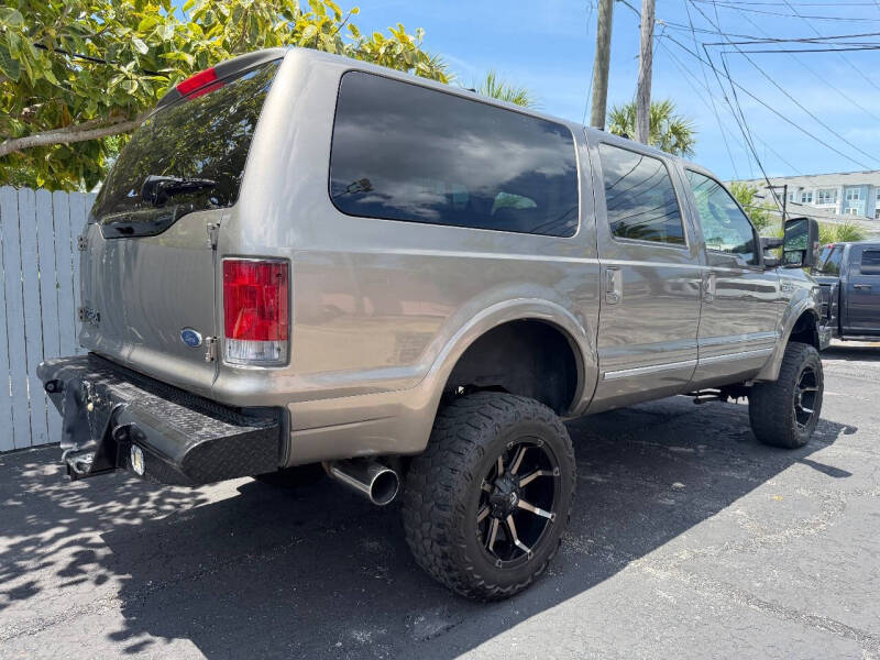 2004 Ford Excursion Limited