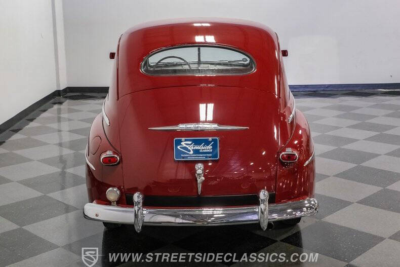 1948 Ford Deluxe