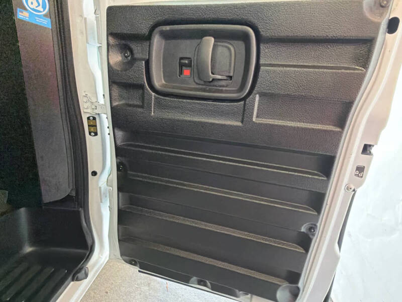 2024 GMC Savana 2500