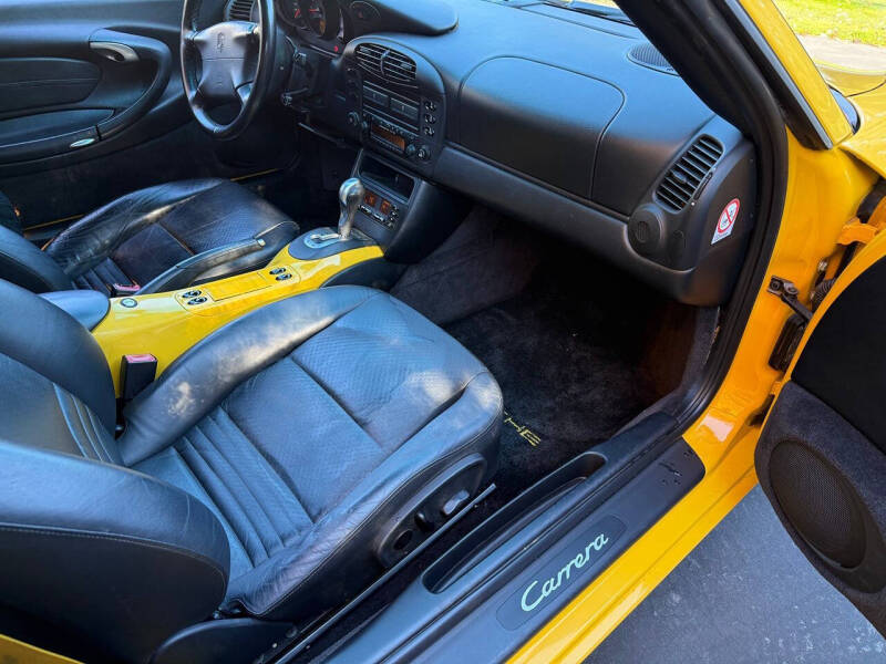 2001 Porsche 911 Carrera