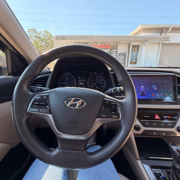 2018 Hyundai Elantra