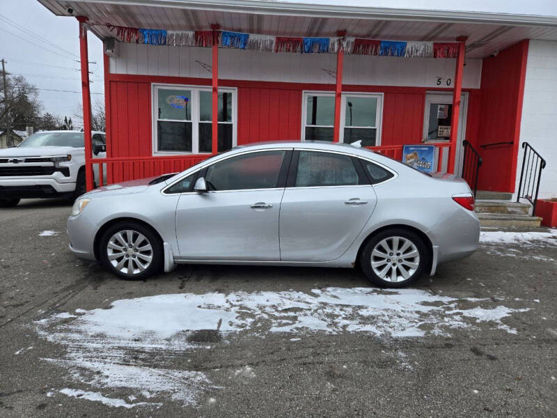 2013 Buick Verano Base photo 2