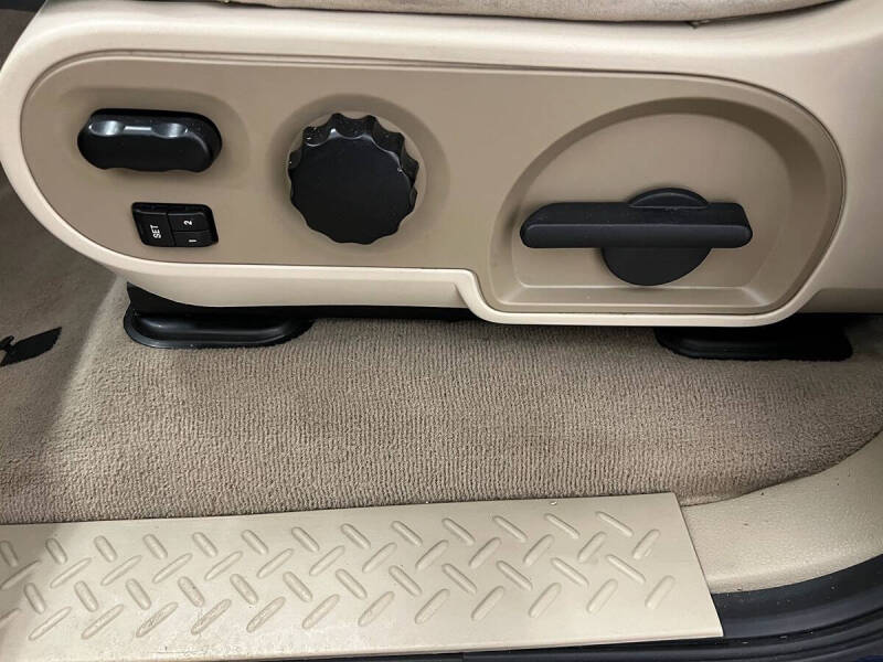 2007 Lincoln Mark LT