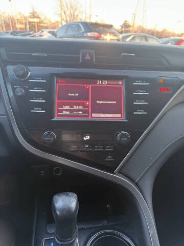 2018 Toyota Camry SE