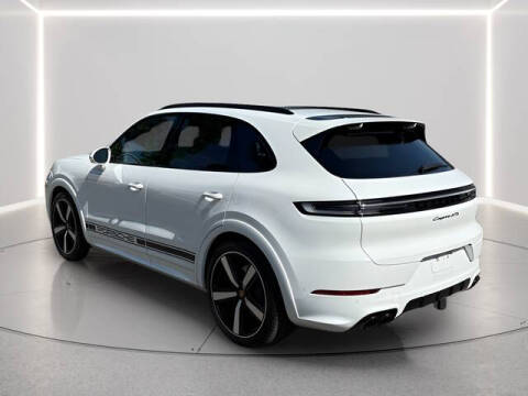 2025 Porsche Cayenne GTS