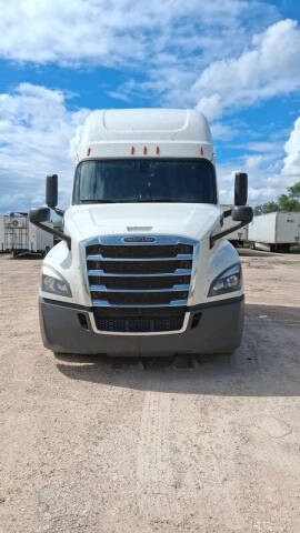 2020 Freightliner Cascadia 126