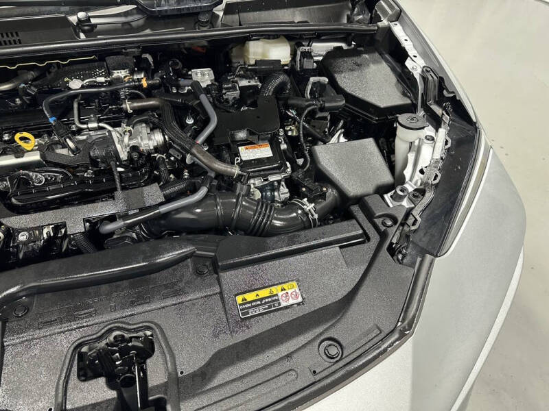 2025 Toyota Prius XLE