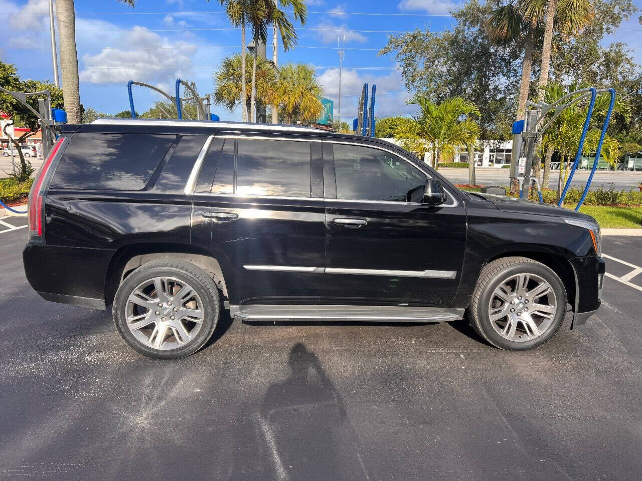 2015 CADILLAC Escalade SUV / Crossover - $19,850