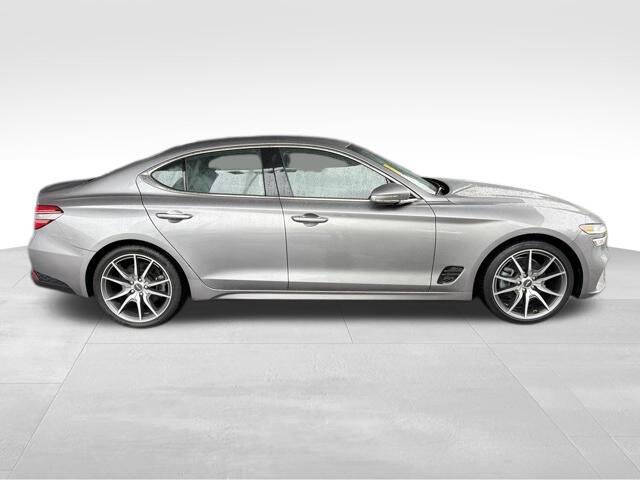 2023 Genesis G70