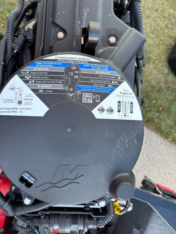 2021 Tracker BASS CLASSIC XL