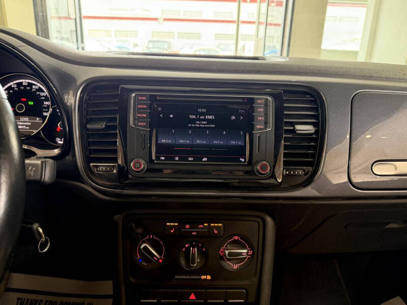 2016 Volkswagen Beetle 1.8T Classic PZEV