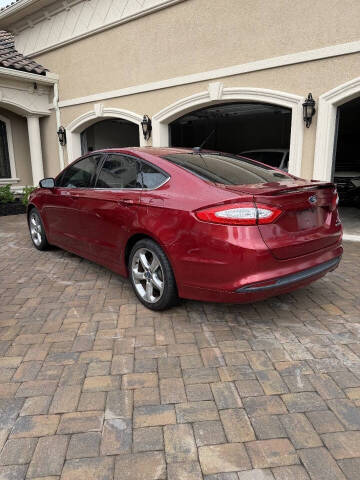 2014 Ford Fusion SE