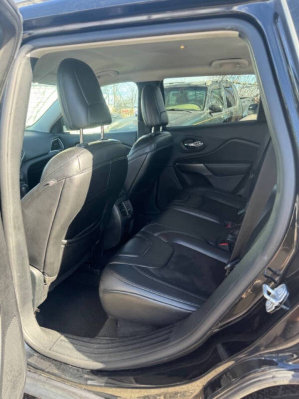 2019 Jeep Cherokee Latitude Plus