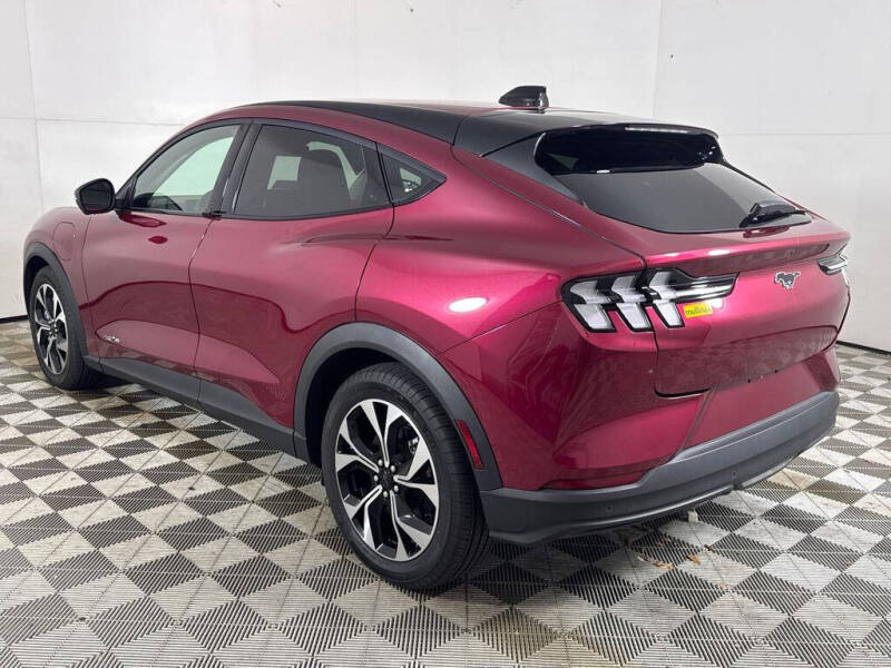 2025 Ford Mustang Mach-E Select