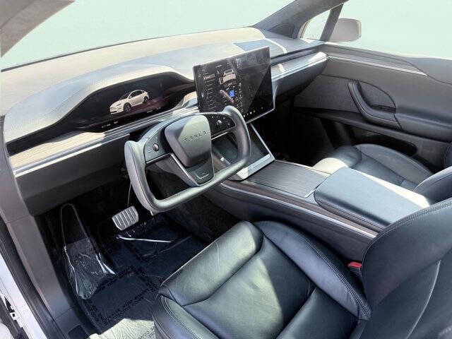 2023 Tesla Model X Standard Range