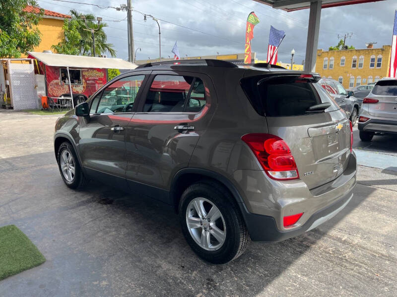 2020 Chevrolet Trax LT photo 4