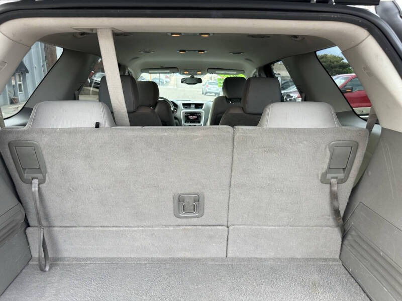 2015 GMC Acadia SLE-2