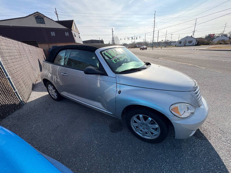2008 Chrysler PT Cruiser Base's photo