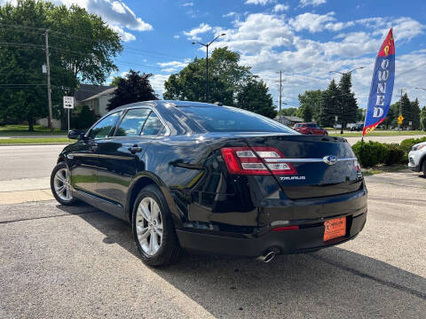 2019 Ford Taurus SEL