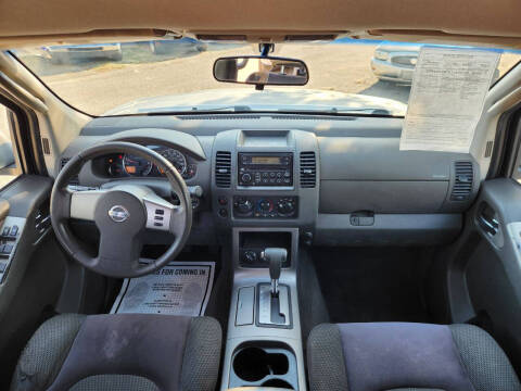 2006 Nissan Pathfinder SE