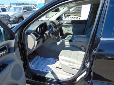 2012 Jeep Grand Cherokee Laredo