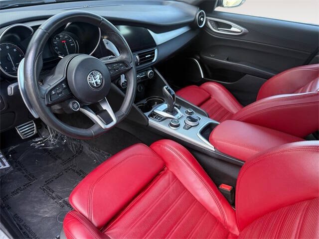 2022 Alfa Romeo Giulia Veloce