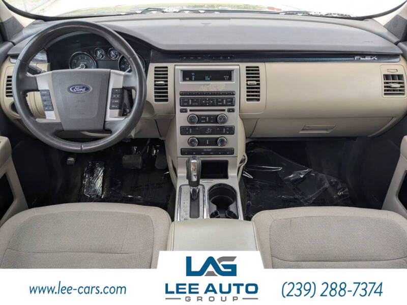 2010 Ford Flex SE