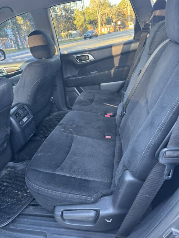 2016 Nissan Pathfinder SV