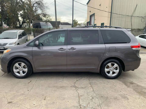 2011 Toyota Sienna