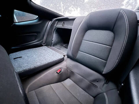 2015 Ford Mustang V6