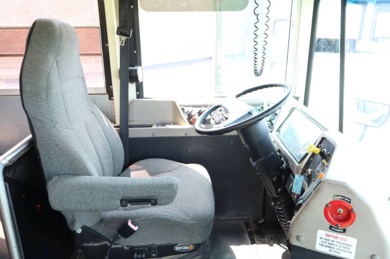 2015 IC Bus RE Series