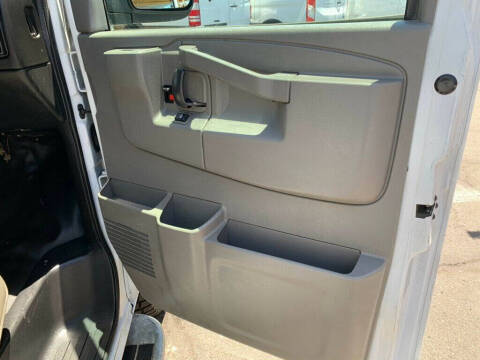 2017 GMC Savana 2500