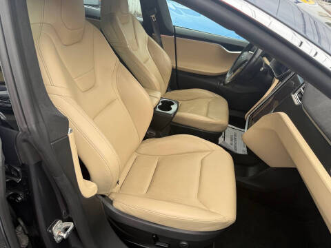 2014 Tesla Model S P85D
