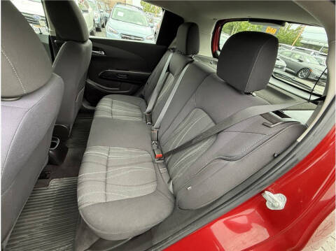 2014 Chevrolet Sonic LT Manual